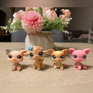 ❌SOLD❌ Lot of 4 Littlest Pet Shop Farm Animals